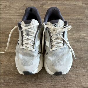 On Running Gray Athletic Shoes Streamlined Design